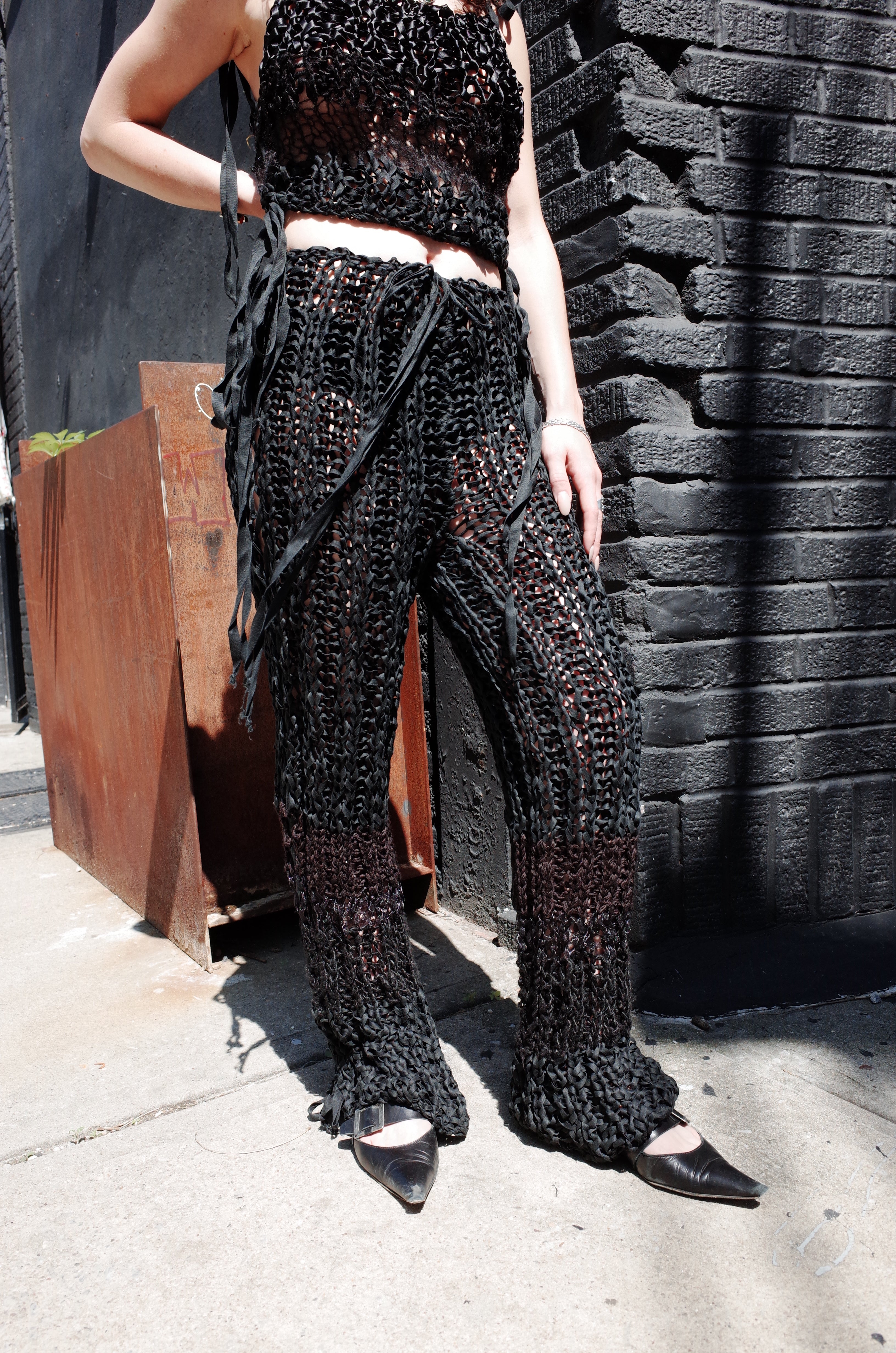 black mixed yarn hand knit pants – grace land