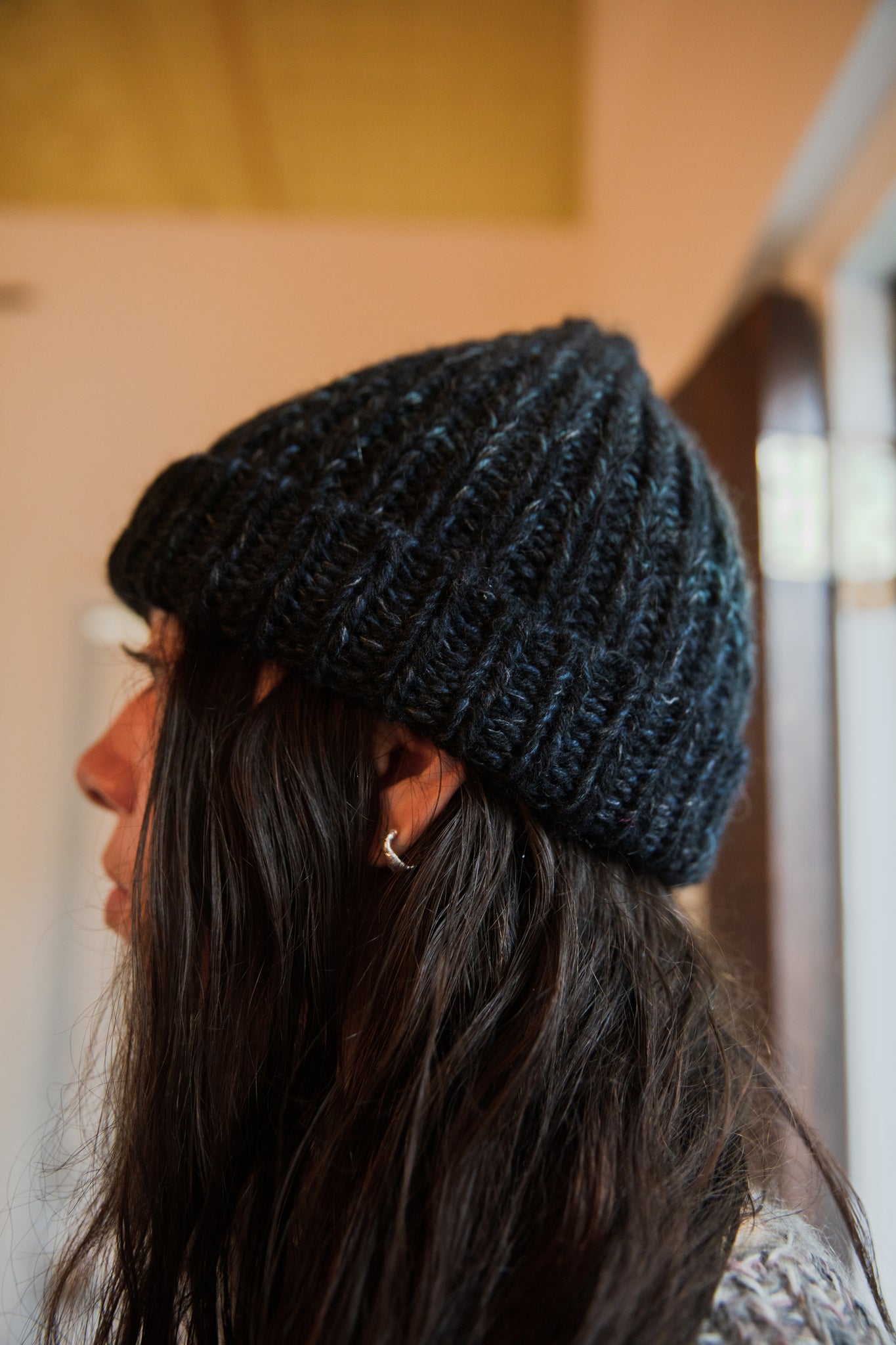 tonal black marle hand knit cap