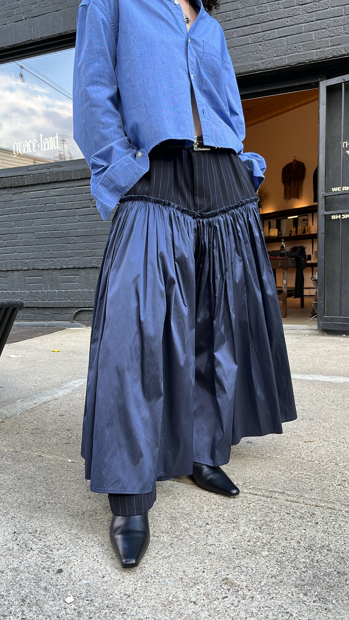 roan pant in navy