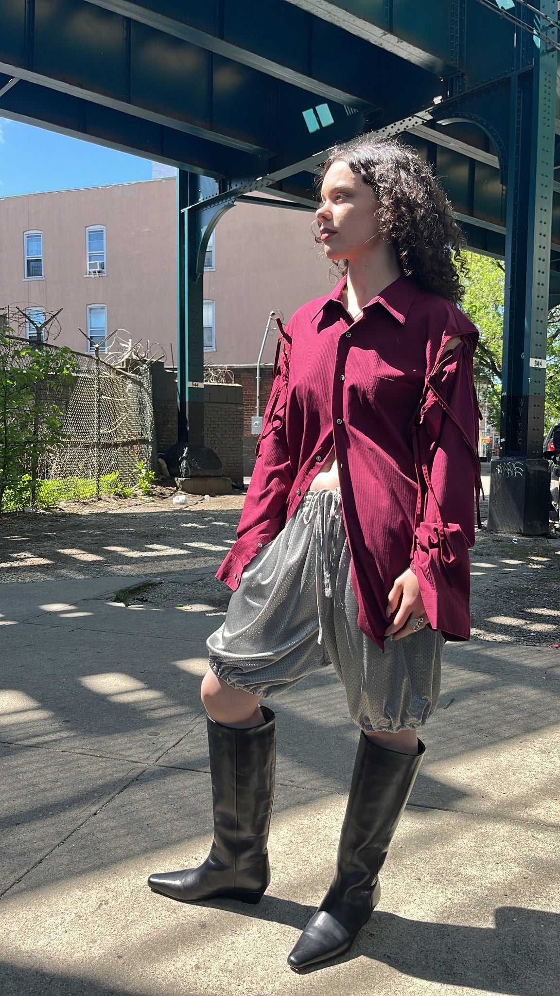 apron shirt in wine