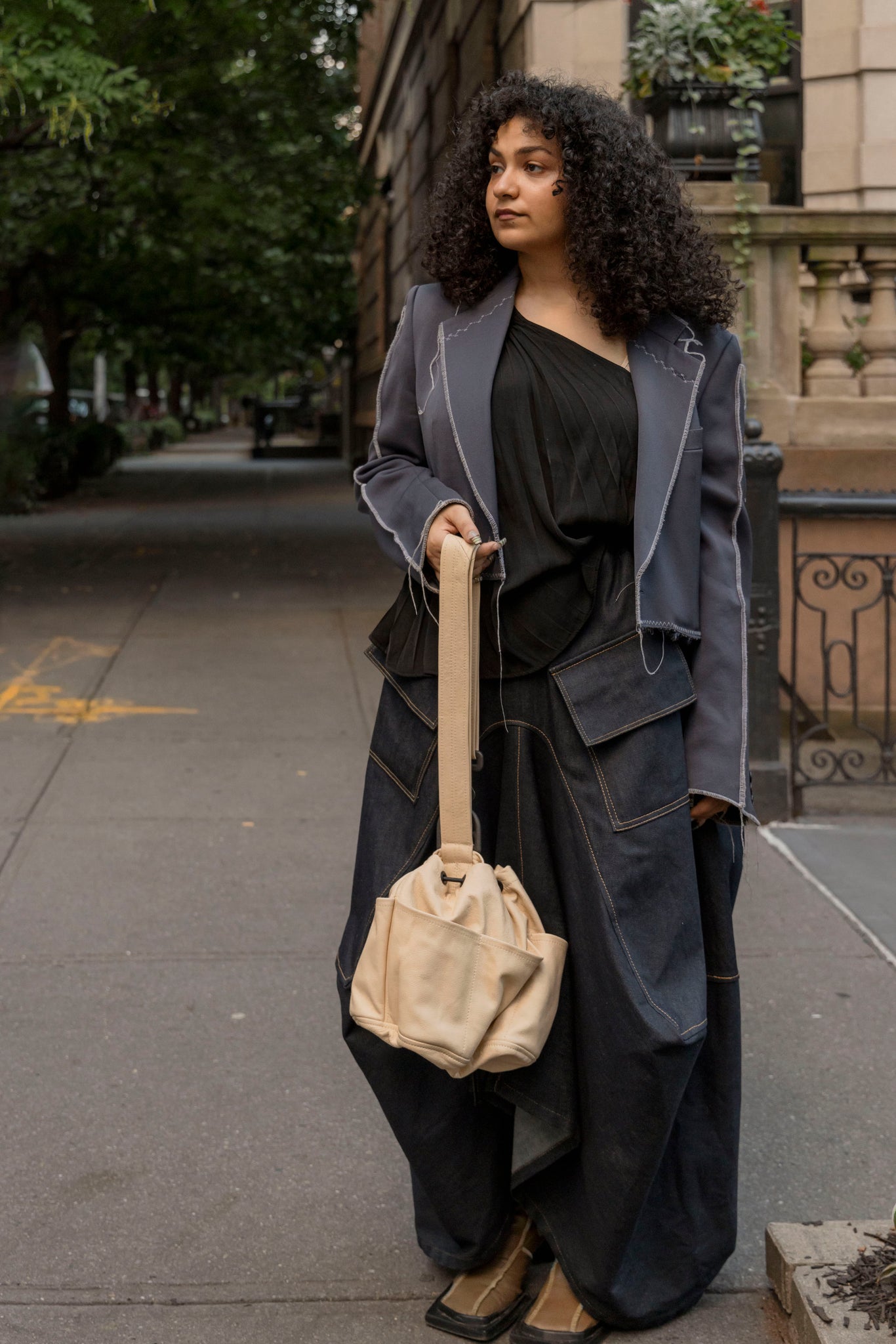 tool tote in italian leather