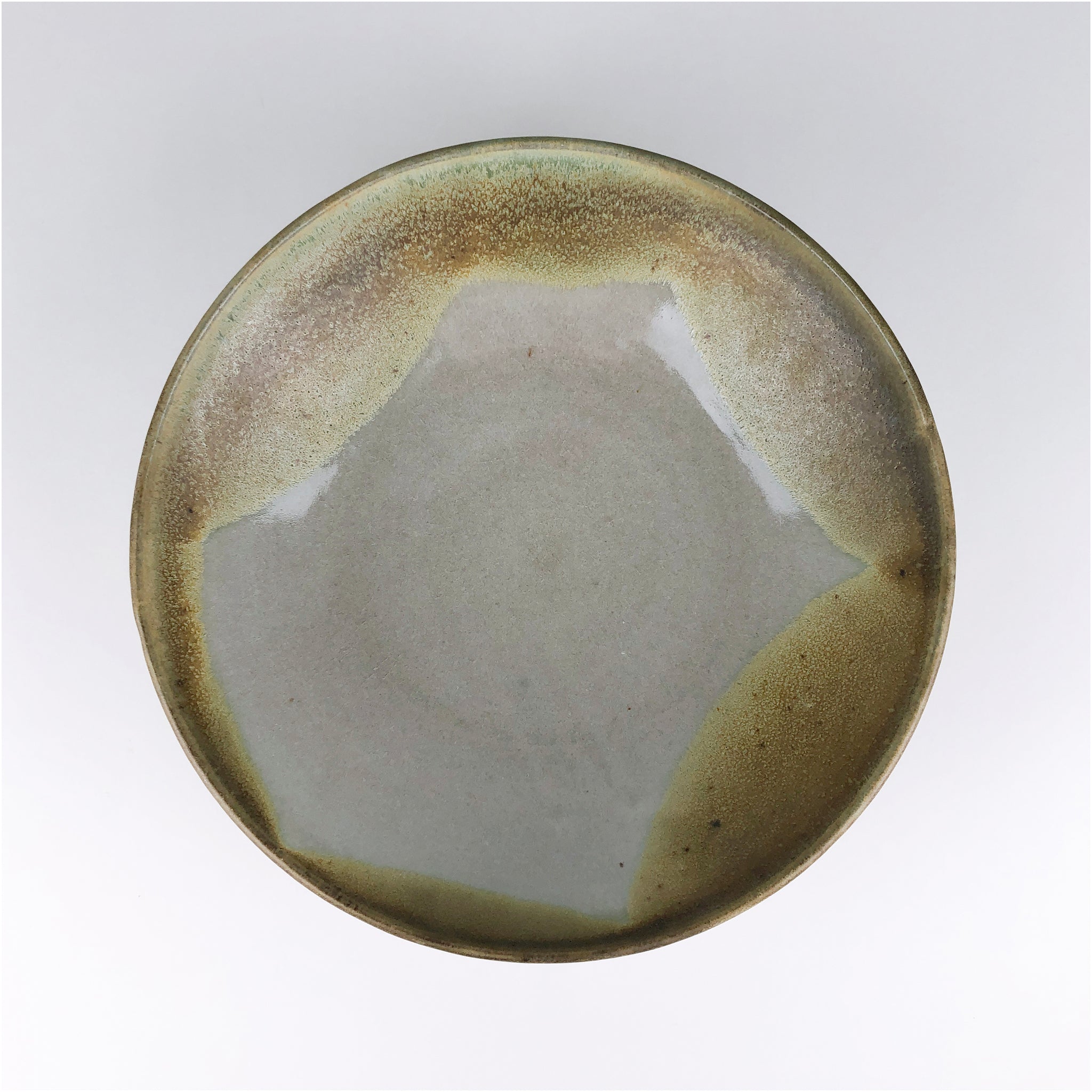 golden dipped rim bowl